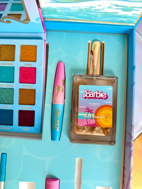 Glamlite Barbie Dream Summer Collection PR Box Makeup Set- Nearly Complete!!!! - Picture 8 of 15